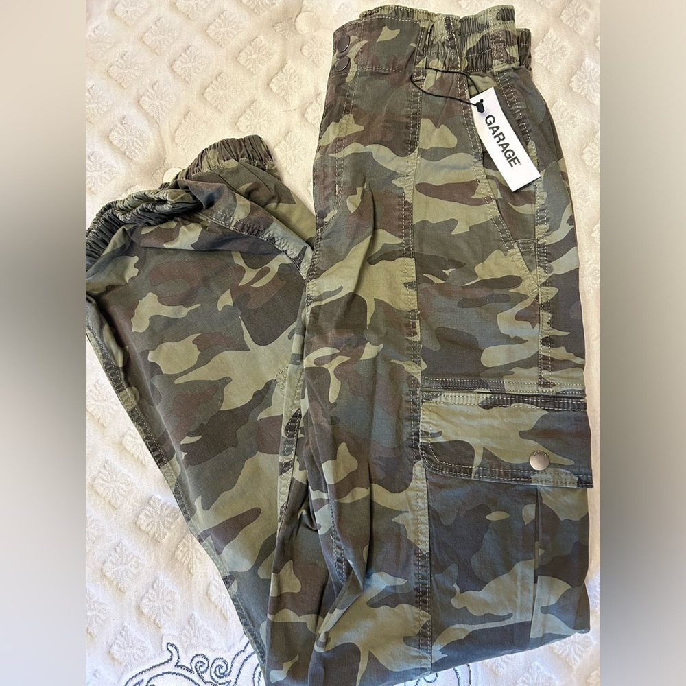 Garage camo pants